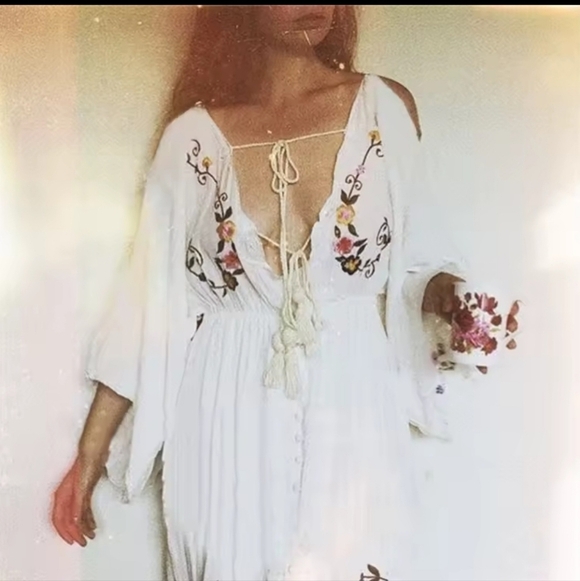 Chic White Floral Maxi Dress- Reversible - Picture 2 of 16